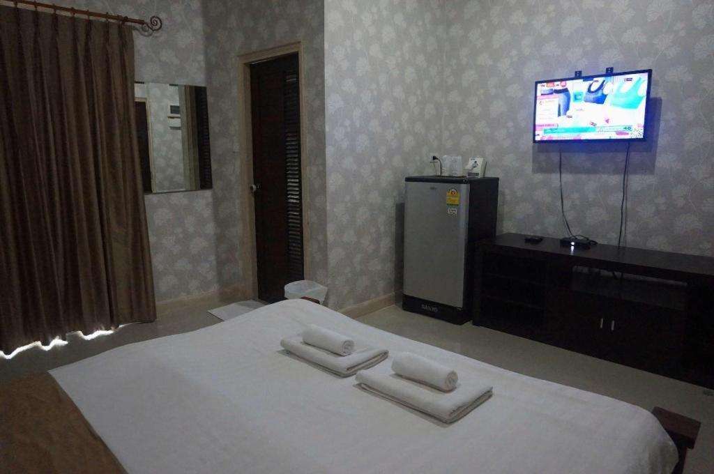 The Park Nangrong Resort Экстерьер фото